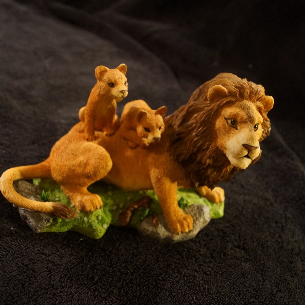 Majestic Lion Family Sculpture - Brown and Green IOB
